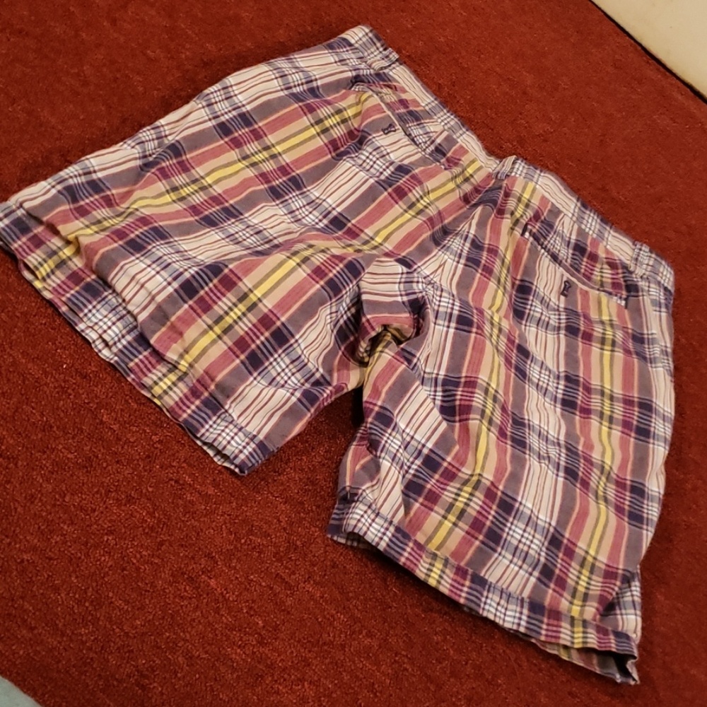 Shorts - Picture 2 of 5
